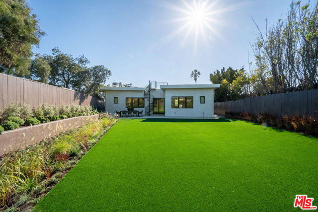 286 Quadro Vecchio Drive, Pacific Palisades CA: https://media.crmls.org/mediaz/c768dcb1-2a91-490d-b71e-2597801bc972.jpg