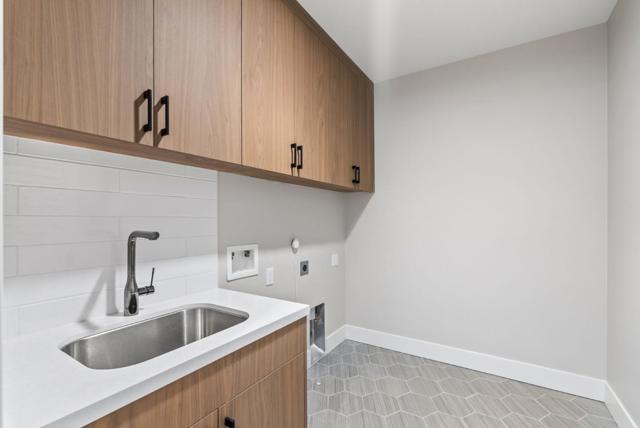 231 Hope Street, Mountain View CA: https://media.crmls.org/mediaz/c769405a-6dda-4ffe-b483-a796a6d04365.jpg