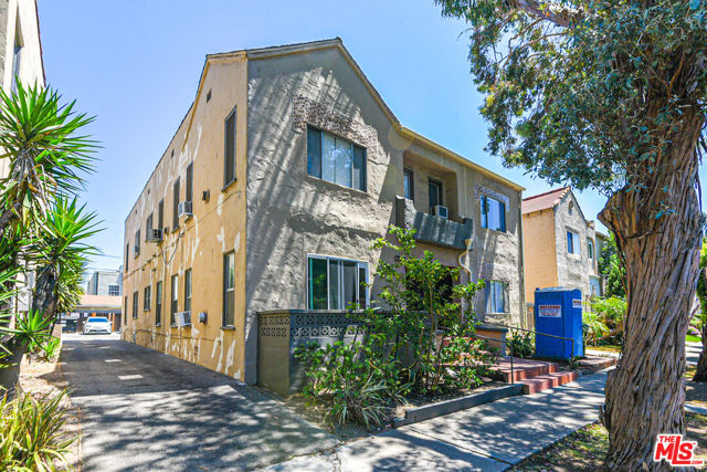 356 Orange Grove Avenue, Los Angeles, California 90036, ,Multi-Family,For Sale,Orange Grove,23307653