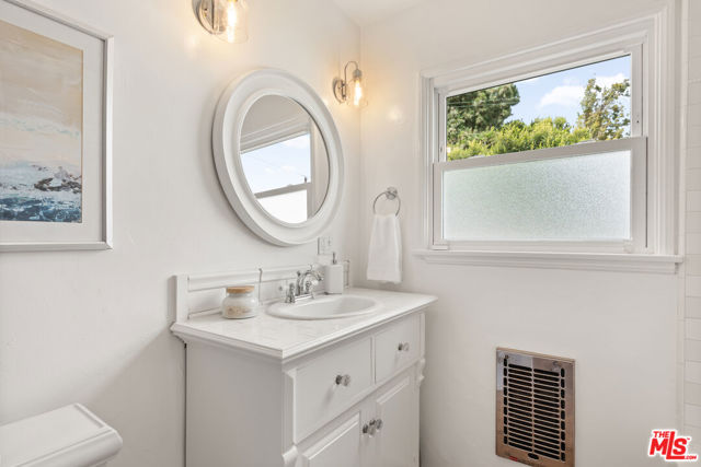 6399 W 80th Street, Los Angeles CA: https://media.crmls.org/mediaz/c76ace54-a0f2-4883-98a6-a38acf9a4e10.jpg