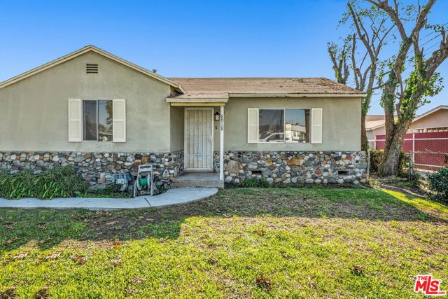 8918 Santa Fe Springs Rd, Whittier, CA 90606