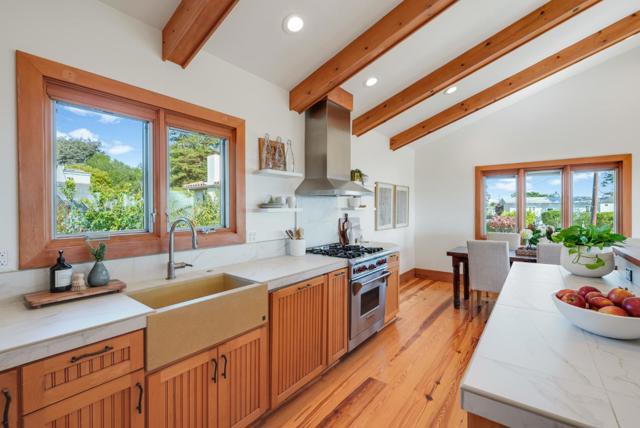 325 Kingsbury Drive, Aptos CA: https://media.crmls.org/mediaz/c76b575a-a951-440e-981a-3f12e6553fd5.jpg