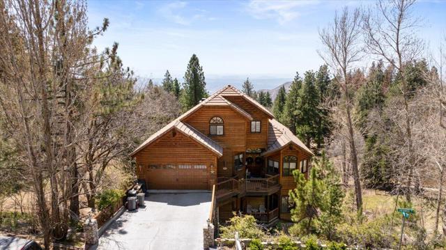 30097 Enchanted Way, Running Springs CA: https://media.crmls.org/mediaz/c76cedef-7ae7-466a-840b-b71319c45ccc.jpg