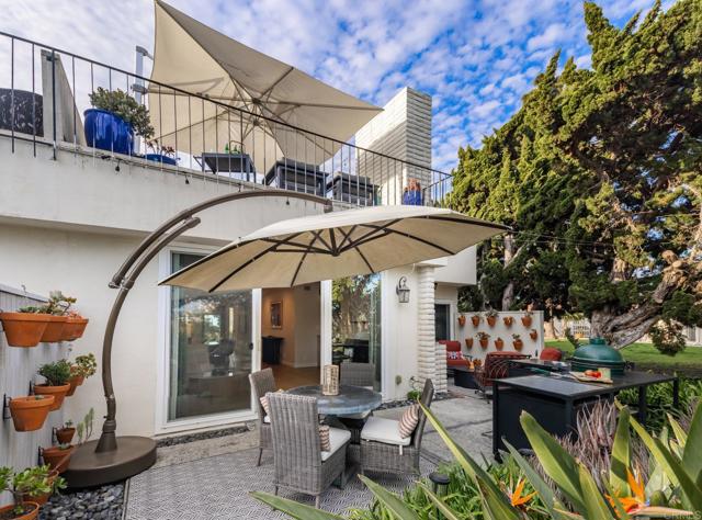 7031 Estrella De Mar Road, Carlsbad CA: https://media.crmls.org/mediaz/c76d344a-1da2-4841-bb42-1d32a1b3a79a.jpg