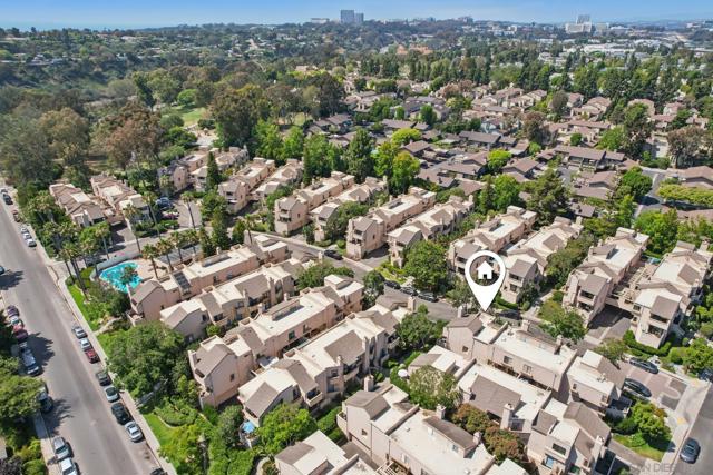 8312 Via Sonoma, La Jolla CA: https://media.crmls.org/mediaz/c76d7871-8bf3-4b1a-a5be-6a236ce3d318.jpg