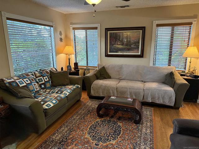 3761 Poe Street, San Diego CA: https://media.crmls.org/mediaz/c76e07e8-b900-4b0e-bee9-431a8ba812bd.jpg