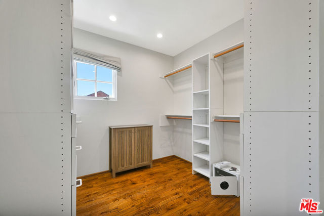 1414 N Harper Avenue, West Hollywood CA: https://media.crmls.org/mediaz/c76ea082-db19-4834-acca-4a4804dfe181.jpg