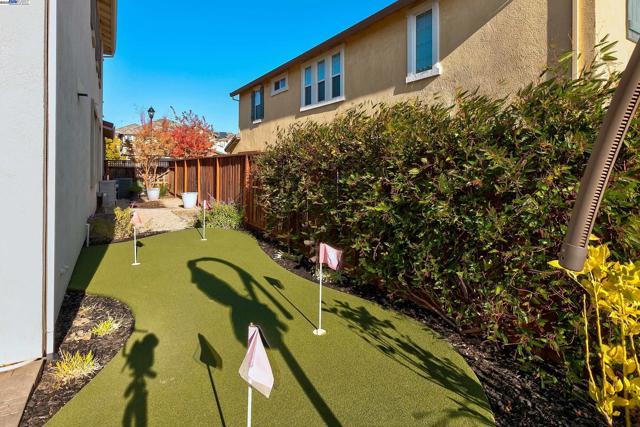 Image 53 of 60 For 2394 Amantea Way
