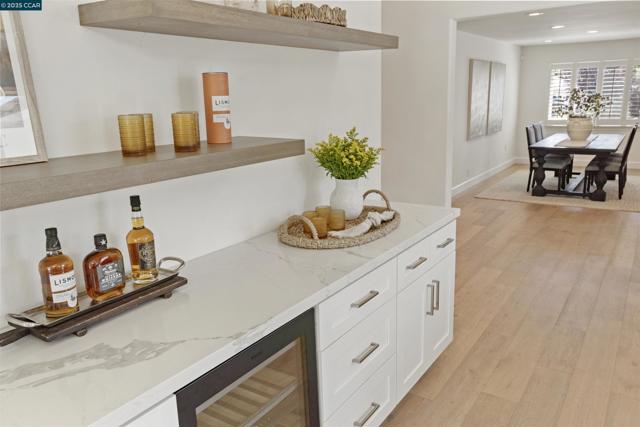 273 Valle Vista Dr, Danville CA: https://media.crmls.org/mediaz/c77029d5-0c8d-40d8-a7a8-d8d3fabccefe.jpg