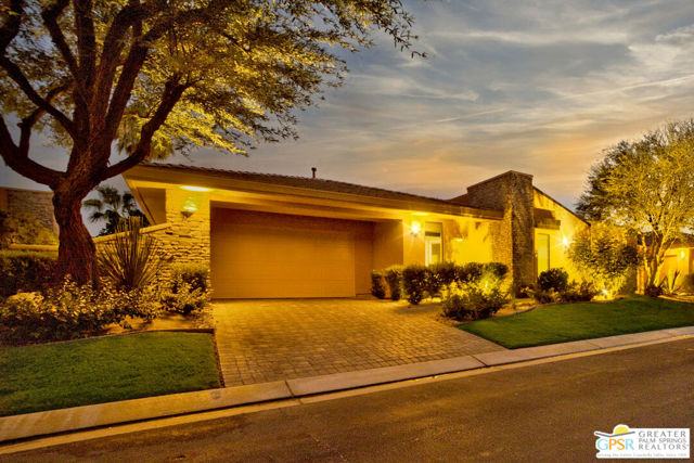 50385 Via Amante, La Quinta CA: https://media.crmls.org/mediaz/c770e76c-b2be-4e07-ae98-8f19ab3c2602.jpg