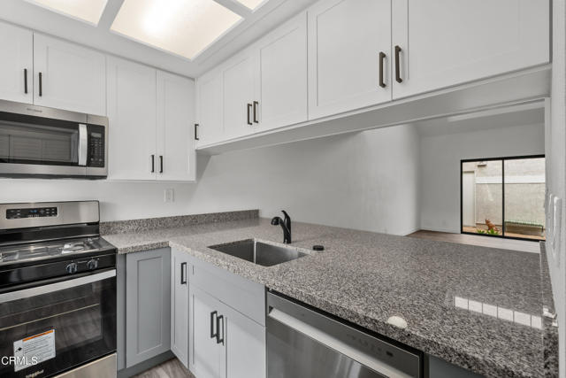 Detail Gallery Image 8 of 29 For 1223 Chelan Ln, Ventura,  CA 93004 - 1 Beds | 1/1 Baths