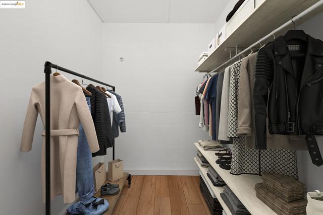 1 Kelton Ct, Oakland CA: https://media.crmls.org/mediaz/c7727411-d831-4a54-91f9-8d3720c8c27e.jpg