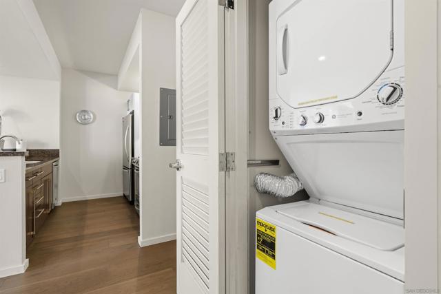 321 10th Ave, San Diego CA: https://media.crmls.org/mediaz/c7729808-d95f-445b-af63-ae8d3323a020.jpg