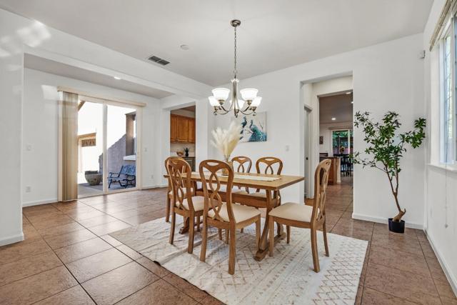 134 N Menlo Park Street, Mountain House CA: https://media.crmls.org/mediaz/c772d452-413e-4bf6-9b32-4843fff2c77e.jpg