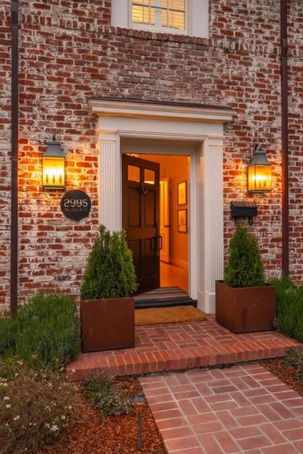 2995 Hacienda Street, San Mateo CA: https://media.crmls.org/mediaz/c773af70-e24e-40c0-8035-0d284293c0b7.jpg