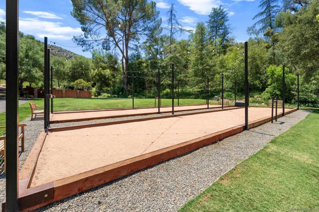 32676 Taspa Ct, Pauma Valley CA: https://media.crmls.org/mediaz/c7746f3d-4593-4d6a-b7ac-6024c67b8781.jpg