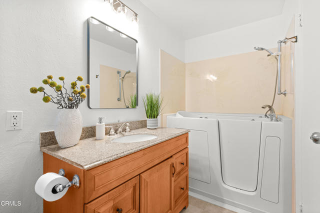 Detail Gallery Image 16 of 37 For 8780 1/2 Wyngate St, Sunland,  CA 91040 - 2 Beds | 1 Baths