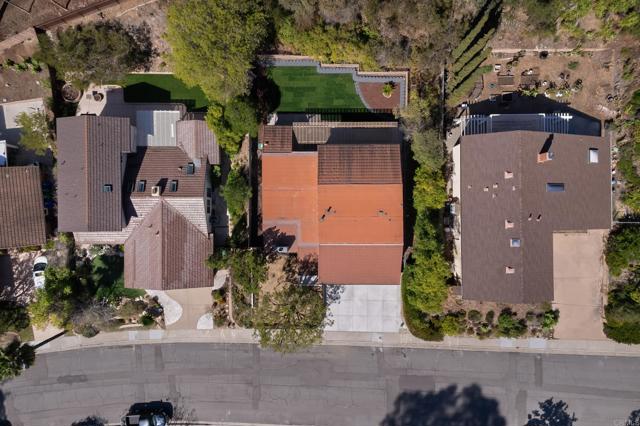 Image 8 of 57 For 10594 Rookwood Drive