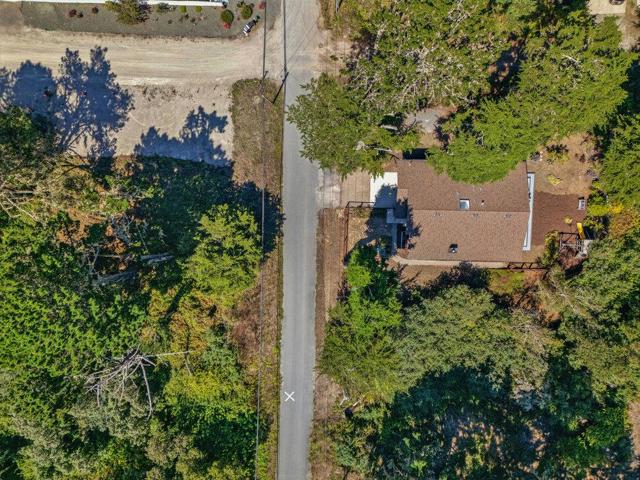 430 Marine Boulevard, Moss Beach CA: https://media.crmls.org/mediaz/c775d736-62fa-4ae9-a8d5-1c87bfb7666f.jpg