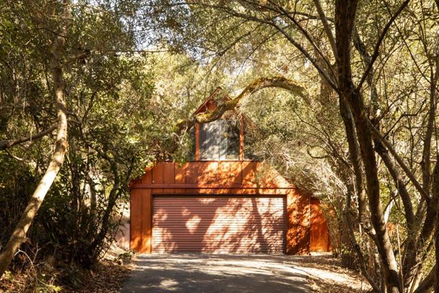 23200 Encinal Court, Los Altos Hills CA: https://media.crmls.org/mediaz/c775fa23-c122-47bd-90e5-15cd552745dd.jpg