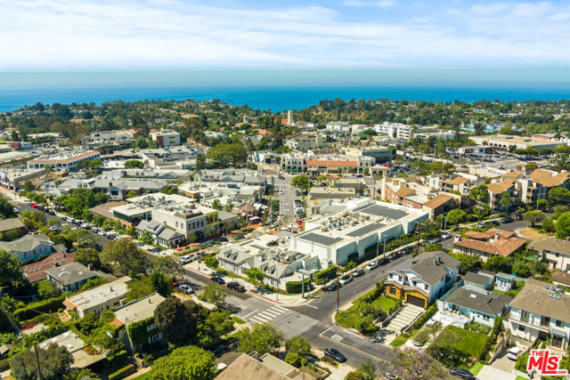 1101 Monument Street, Pacific Palisades, California 90272, 5 Bedrooms Bedrooms, ,5 BathroomsBathrooms,Single Family Residence,For Sale,Monument,24431137