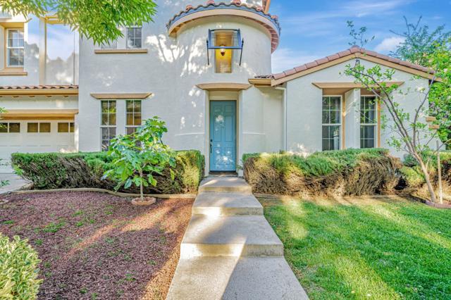 184 S Sonrisa Street, Mountain House CA: https://media.crmls.org/mediaz/c7781f55-1d87-4a3a-9d19-3bfe5d49dc1c.jpg