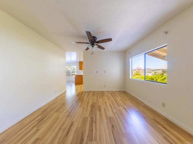 Detail Gallery Image 10 of 37 For 2289 Bryant Dr, Carlsbad,  CA 92008 - 3 Beds | 2 Baths