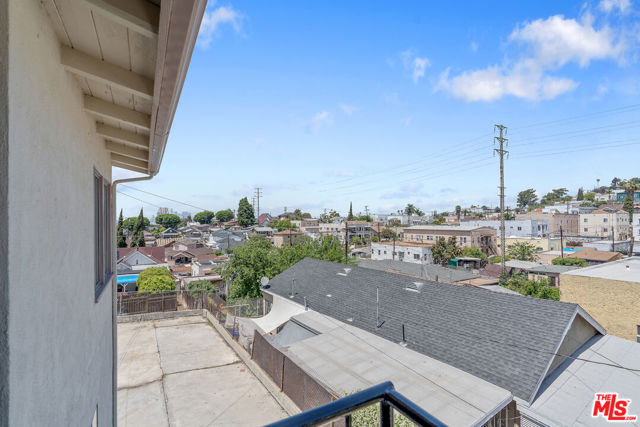 945 N Ditman Avenue, Los Angeles CA: https://media.crmls.org/mediaz/c77a06db-5b34-4462-855a-c1d62e6bba56.jpg