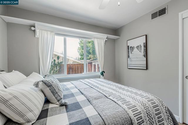 49 Terra Bella Dr, Walnut Creek CA: https://media.crmls.org/mediaz/c77a9126-1070-4bfa-843d-93d7312bdbcf.jpg