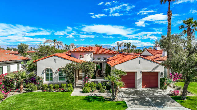79640 Citrus, La Quinta CA: https://media.crmls.org/mediaz/c77b41a2-9471-4874-b41d-040c2477e00e.jpg