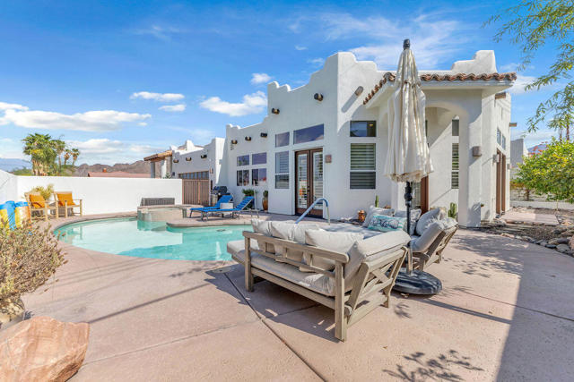 77440 Calle Ensenada, La Quinta CA: https://media.crmls.org/mediaz/c77b6a04-870a-4a6d-8cdb-92725b832ec5.jpg