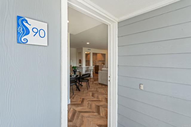 Detail Gallery Image 4 of 52 For 90 Montego Ct, Coronado,  CA 92118 - 2 Beds | 2/1 Baths