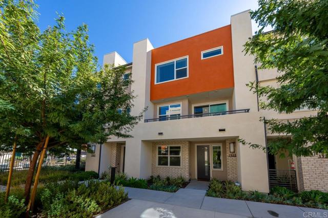 Detail Gallery Image 3 of 52 For 1955 Infinity Ln, Chula Vista,  CA 91915 - 4 Beds | 3/1 Baths