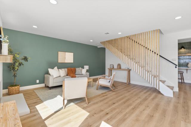 Detail Gallery Image 2 of 33 For 267 Countryhaven Rd, Encinitas,  CA 92024 - 3 Beds | 2/1 Baths