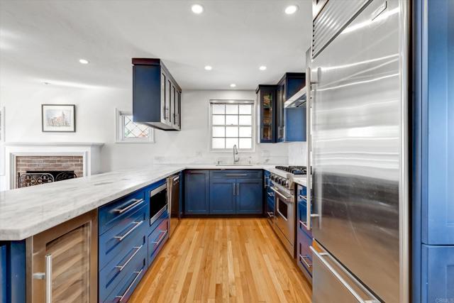 Detail Gallery Image 10 of 42 For 1818 Sunset Blvd, –,  CA 92103 - 2 Beds | 2 Baths