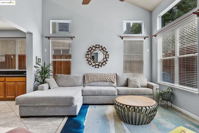 3551 Keystone Loop, Discovery Bay CA: https://media.crmls.org/mediaz/c77d2274-6ec1-452d-8c07-aaf9ecbeeadf.jpg