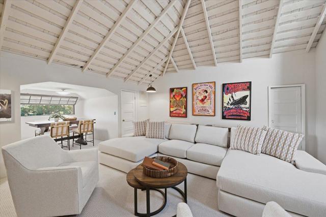 101 Glen Ridge Avenue, Los Gatos CA: https://media.crmls.org/mediaz/c77d7554-0ad6-41e4-80de-e3814a966130.jpg