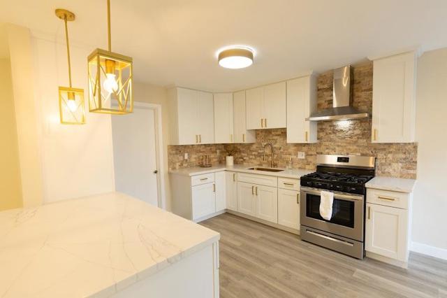 1634 Cuevas Circle, Salinas CA: https://media.crmls.org/mediaz/c77f384a-f01b-4839-91ff-9e63791e9880.jpg