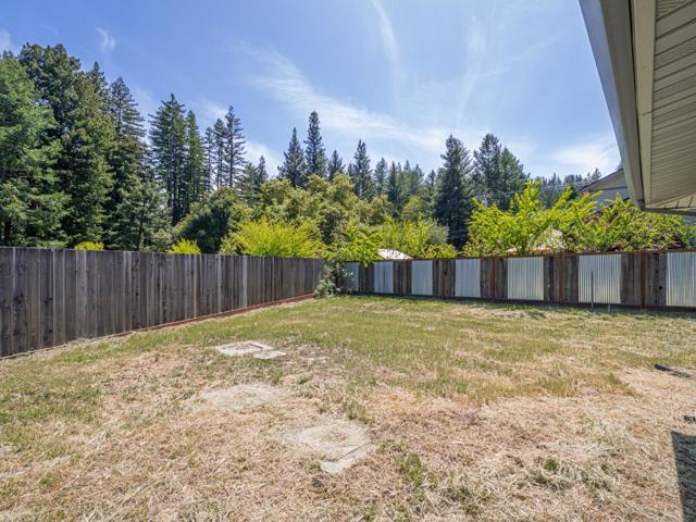 190 Moon Drive, Boulder Creek CA: https://media.crmls.org/mediaz/c77fc2ba-9819-4fd0-bfa8-faf7b1e0491f.jpg