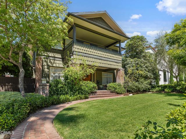 1327 Campbell Street, Glendale CA: https://media.crmls.org/mediaz/c78018a4-d0b8-48de-8f10-b6171d2e44ee.jpg
