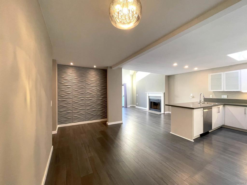 8338 Regents Rd - photo 3