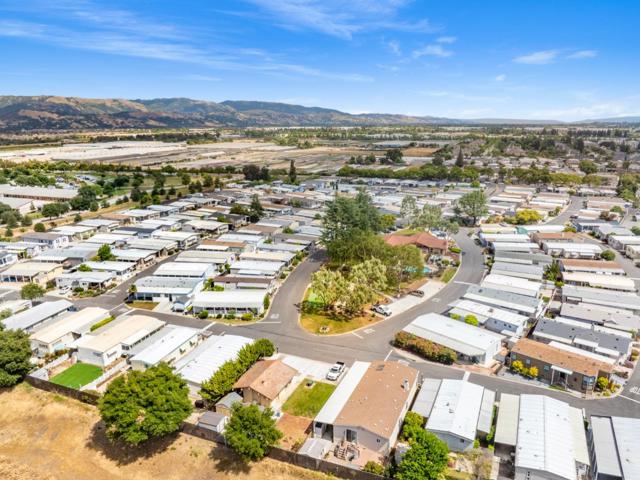 275 Burnett Avenue, Morgan Hill CA: https://media.crmls.org/mediaz/c7808ea2-b037-4d98-a1c0-9d20bf78f356.jpg