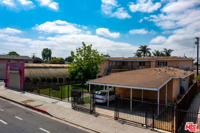 3920 E Alondra Boulevard, Compton CA: https://media.crmls.org/mediaz/c7816d79-c14f-4a31-ac0d-3c84504d690a.jpg
