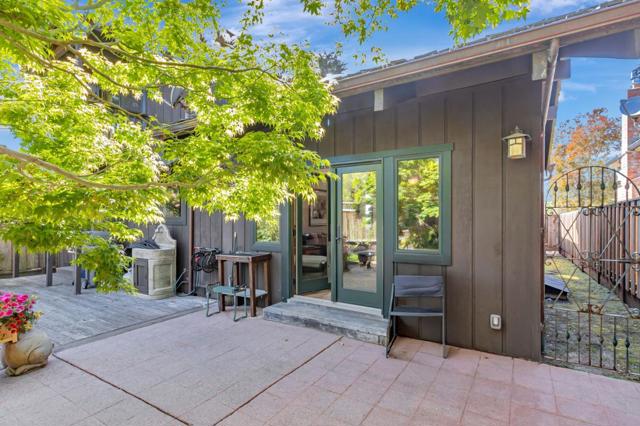 1025 Tamarind Street, Montara CA: https://media.crmls.org/mediaz/c781fb37-8f0e-4c93-a3bd-eca445801869.jpg