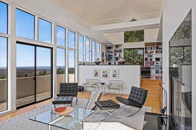 10450 Saddle Road, Monterey CA: https://media.crmls.org/mediaz/c782376f-f1b7-4e3b-8a0a-74057ed14765.jpg