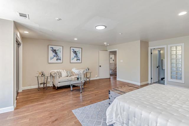 3119 Oak Knoll Drive, Redwood City CA: https://media.crmls.org/mediaz/c782a4b9-9bd2-4674-8bb9-1804e41c2e90.jpg