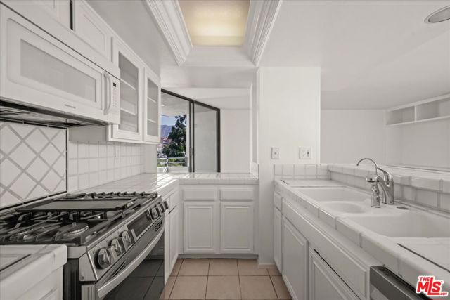 Drew Fenton | 15480 Antioch Street Pacific Palisades CA | MLS: 7345301