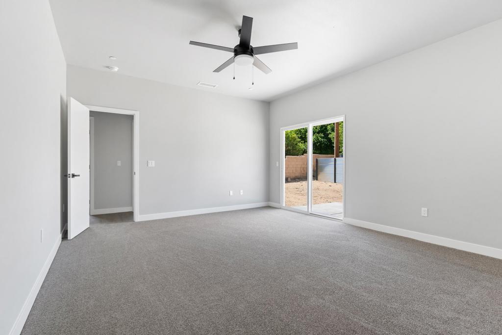 https://media.crmls.org/mediaz/c78388e6-61b9-4d91-8db5-5484b656c0f2.jpg?preset=X-Large