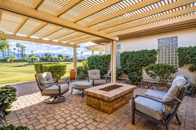 821 Deer Haven Circle, Palm Desert, CA 92211
