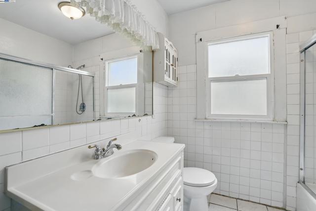 Image 10 of 40 For 1307 California Dr
